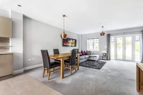 Maplehurst Farthings Walk, Horsham, RH12 1WR