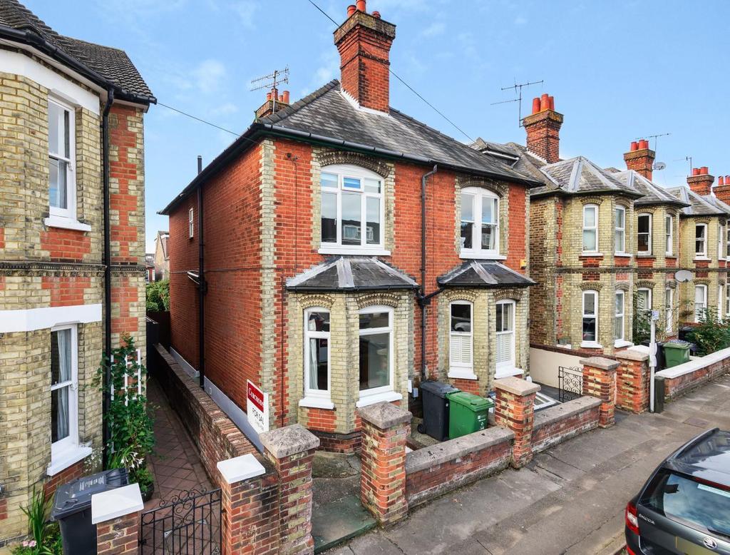 Foxenden Road, Guildford, GU1 4 bed semidetached house £699,950