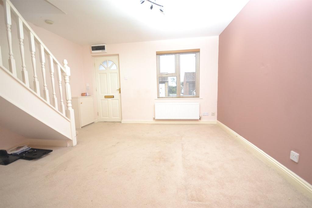 Knights Road, Braintree, CM7 2 bed semidetached house £1,100 pcm (£