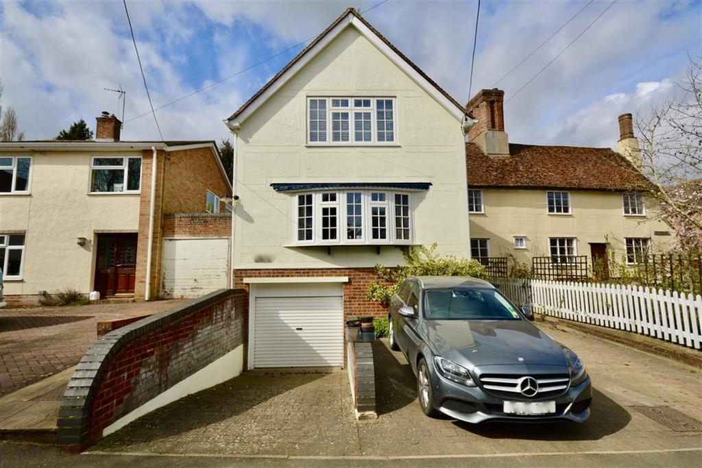 Church Street, Sible Hedingham... 2 bed detached house £1,325 pcm (£306 pw)