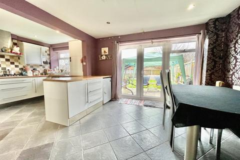 16 Beatty Gardens, Braintree, CM7 9TA