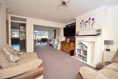 35 Medley Road, Rayne, Braintree, CM77 6TQ