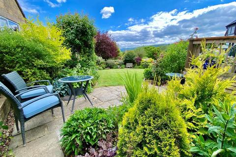 31 Hardings Drive, Dursley, GL11 4LP