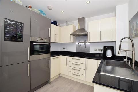 12 Oldfield Place, Dartford, DA1 5WJ
