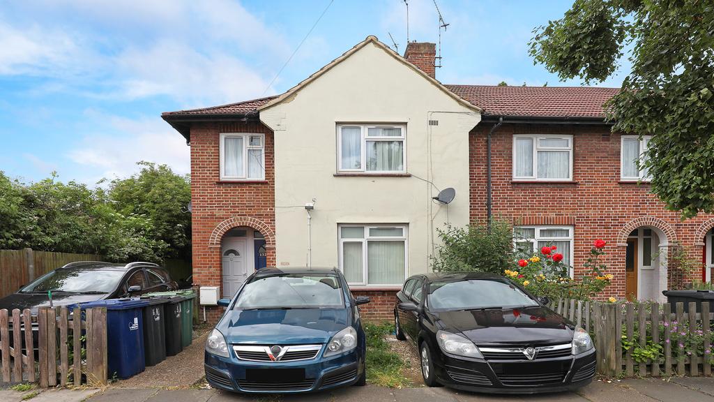 Northcote Avenue, Southall, UB1 1 bed flat £270,000