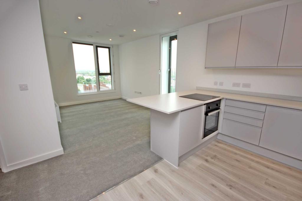 Trafford Wharf Road, Trafford Park 2 bed apartment £975 pcm (£225 pw)