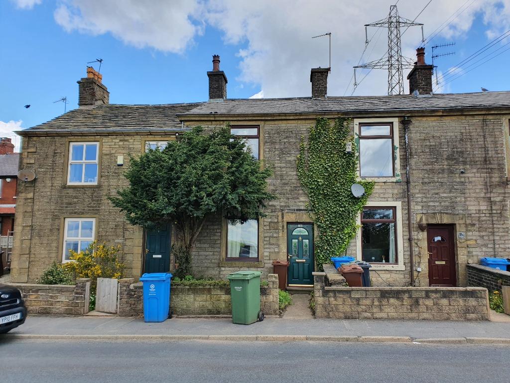 Huddersfield Road, Scouthead, Saddleworth, OL4 2 bed terraced house £