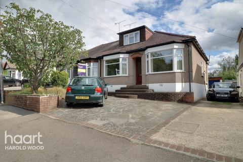 6 Shepherds Hill, Romford, RM3 0ND