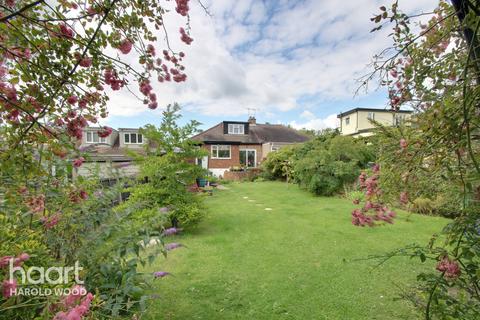 6 Shepherds Hill, Romford, RM3 0ND