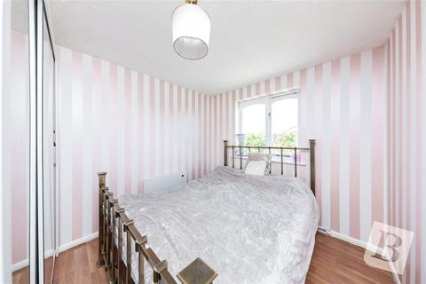 34 Latimer Drive, Hornchurch, RM12 6TQ