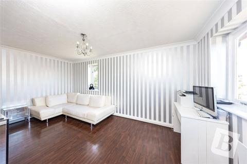 34 Latimer Drive, Hornchurch, RM12 6TQ