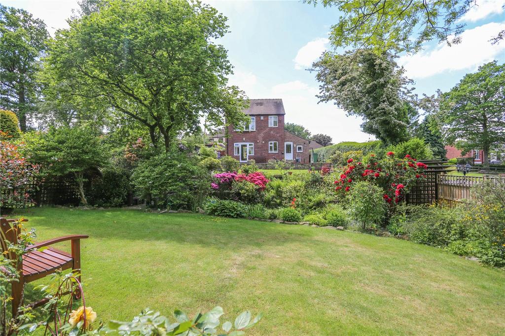 Andrew Lane, High Lane, Stockport, SK6 3 bed detached house £550,000