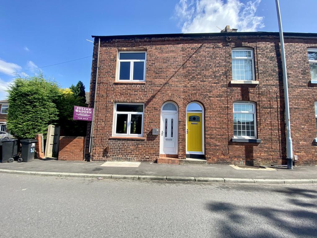 Lane, Bredbury, Stockport, SK6 3 bed end of terrace house £210,000