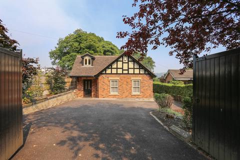 32a Arkwright Road, Marple, Stockport, SK6 7DB