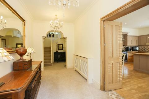 32a Arkwright Road, Marple, Stockport, SK6 7DB