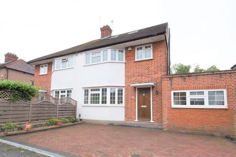 5 bedroom semi-detached house to rent, Boldmere Road, Pinner HA5