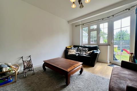 5 bedroom semi-detached house to rent, Boldmere Road, Pinner HA5