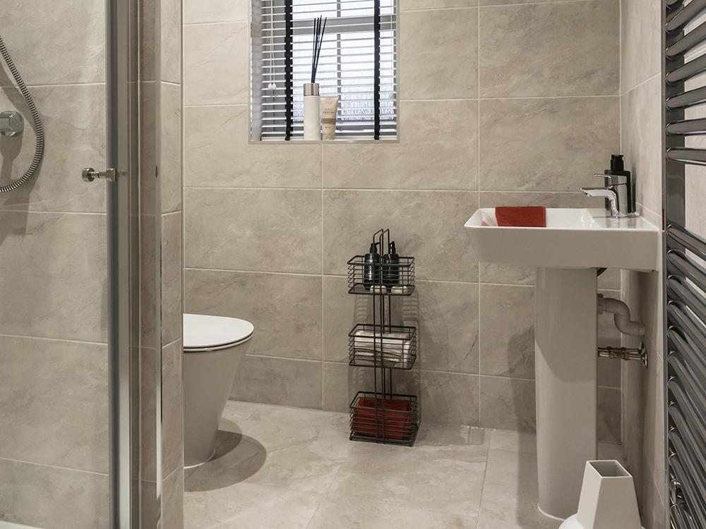 Contemporary bathrooms with Porcelanosa tiles
