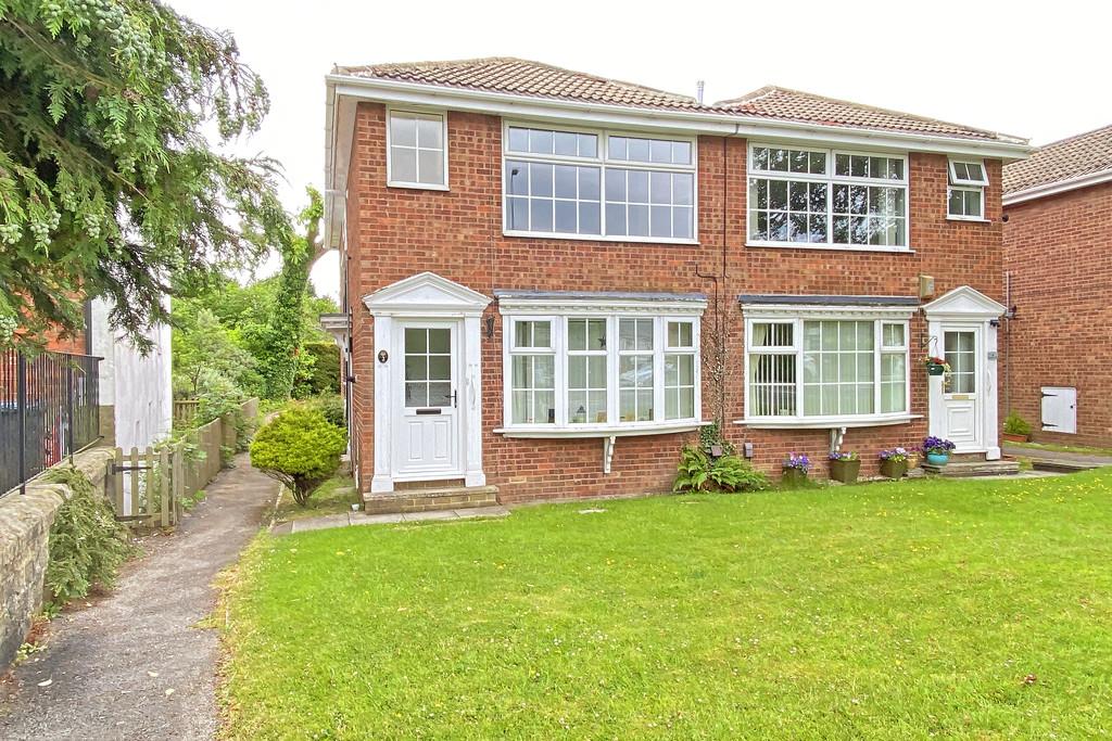 Millfield Glade, Harrogate 2 bed apartment £775 pcm (£179 pw)