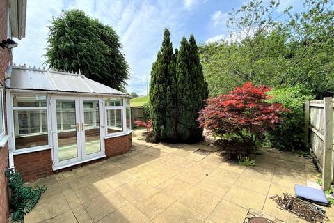 1 Arkle Close, Uttoxeter, ST14 8XH