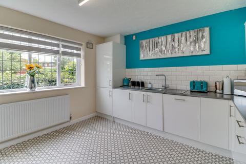 6 Dell Farm Close, Knowle, Solihull, B93 0JX