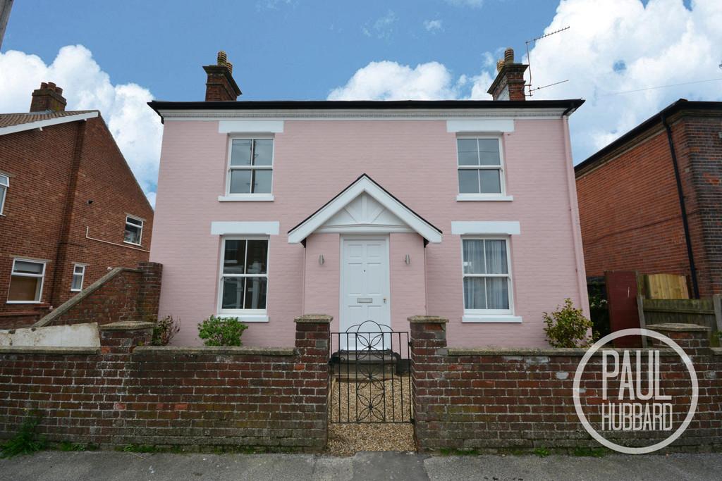 Carlton Road, Kirkley, Lowestoft 3 bed detached house £290,000