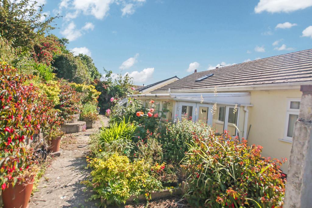 Orme View Drive, Prestatyn 3 bed detached bungalow £325,000