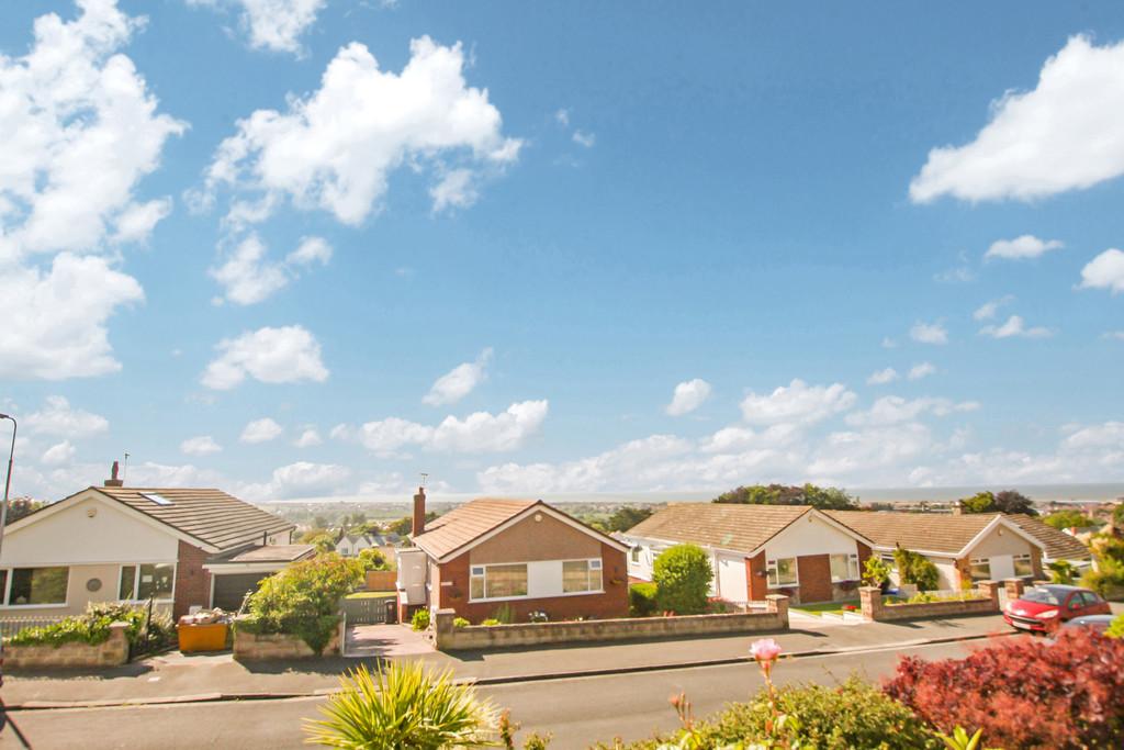 Orme View Drive, Prestatyn 3 bed detached bungalow £325,000