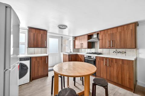 3 bedroom apartment to rent, Fordham Street, Whitechapel, London