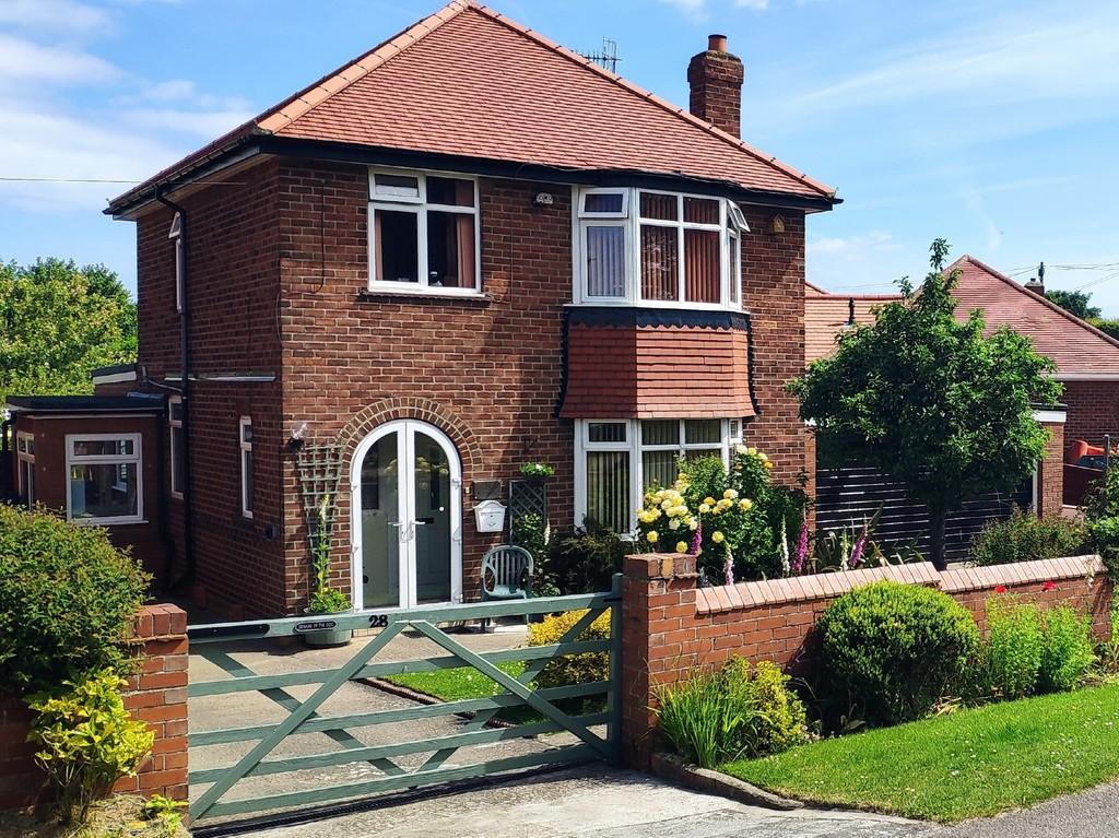 Mill Lane, Cayton Bay, Scarborough 3 bed detached house £290,000