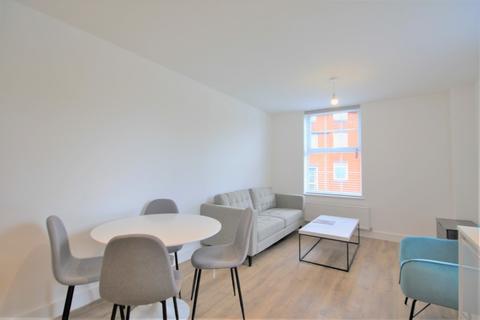 2 bedroom apartment to rent, Canal Street, Chester CH1