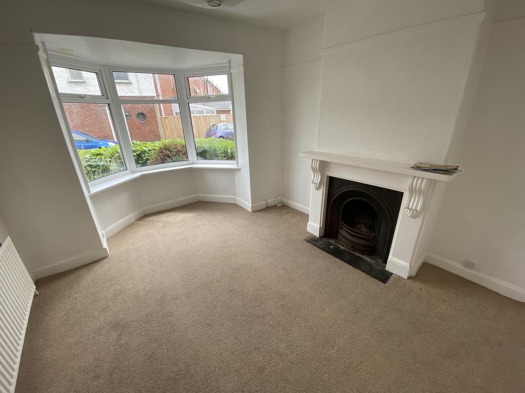 56 Woodville Road, Exmouth, EX8 2 bed terraced house £155,000