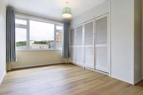 40 Bron Y Dre, Tregynwr, Carmarthen, SA31 2DX