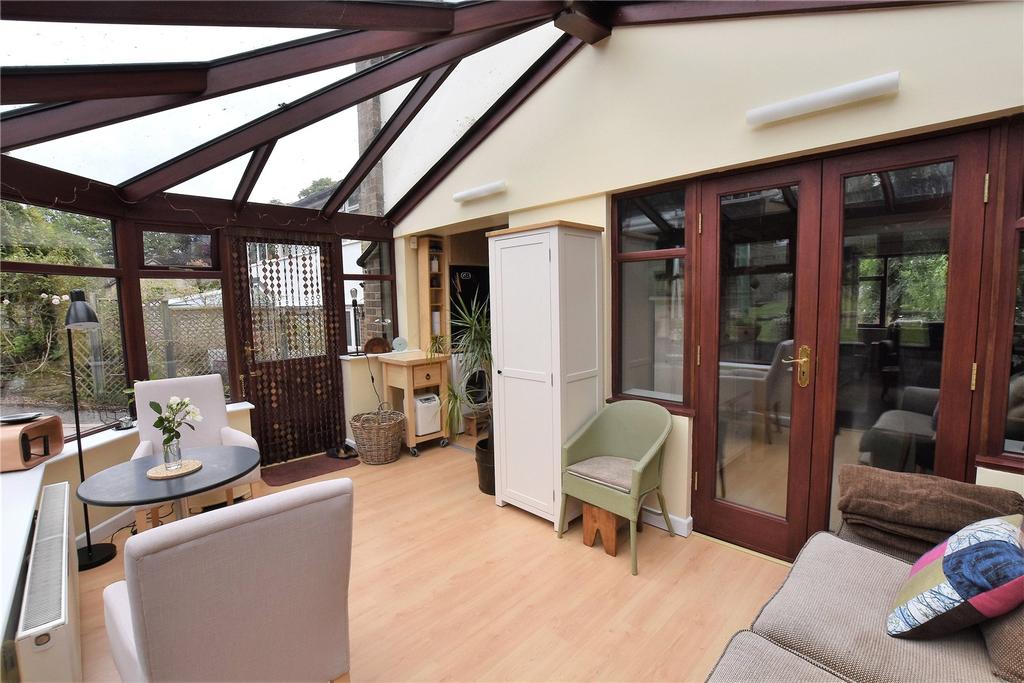 Newlay Grove, Horsforth, Leeds 4 bed semidetached house £390,000