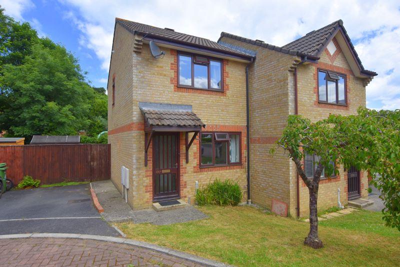 Hanson Park, Bideford 2 bed semidetached house £200,000