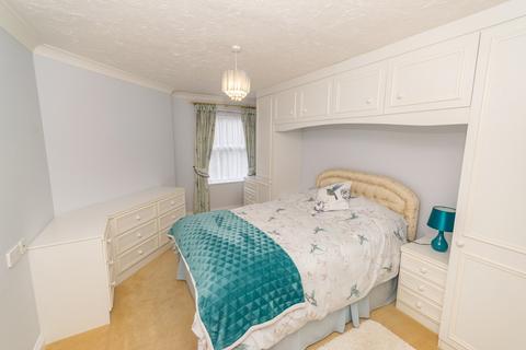 1 bedroom apartment for sale - Clifton Drive South, Lytham St Annes, FY8