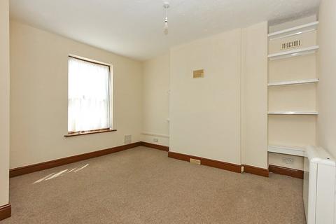 1 bedroom apartment to rent, Park Road, Sittingbourne, ME10