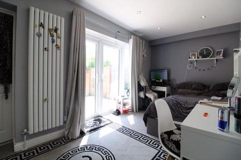 6 Andover Close, Luton, LU4 9EQ