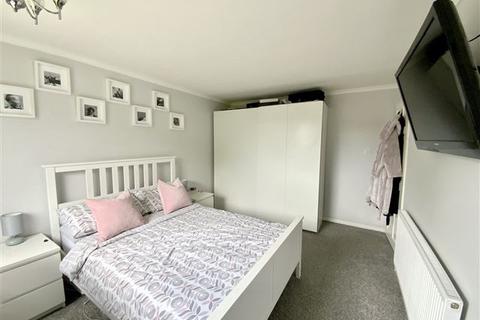 51 Badger Drive, Sheffield, S13 7TH
