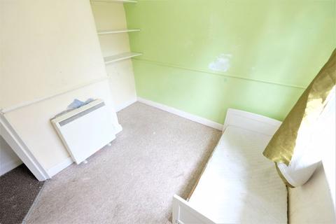 8 Bradburn Grove, Eccles, Manchester, M30 0UD