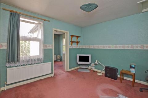 28 Ashfield Road, Salisbury, SP2 7EW