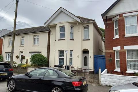 3 Rosebery Road, Bournemouth, BH5 2JH
