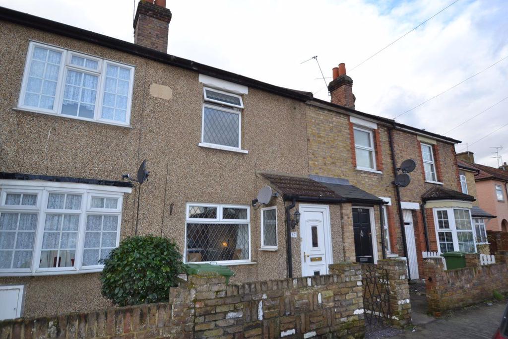 OLD HIGHWAY, HODDESDON 2 bed house £1,250 pcm (£288 pw)