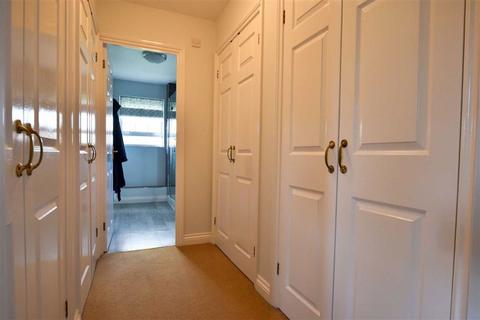 53 Cotswold Drive, Wellingborough, NN8 2JB