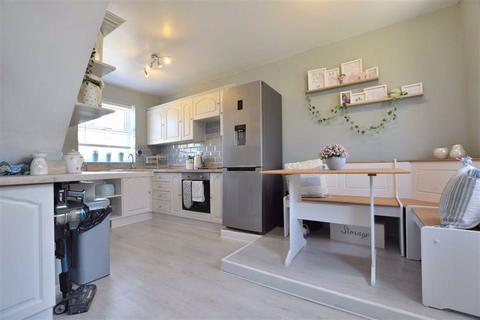 4 Darwin Road, Gloucester, GL4 6TE