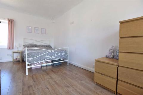 4 Darwin Road, Gloucester, GL4 6TE