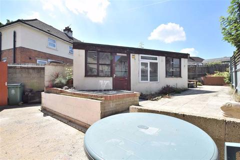 4 Darwin Road, Gloucester, GL4 6TE