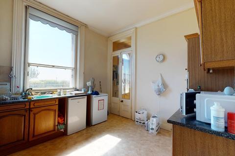 Flat 2, 29 Clifton Crescent, Folkestone, CT20 2EN