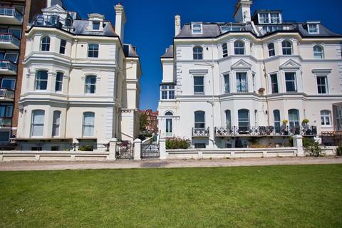 Flat 2, 29 Clifton Crescent, Folkestone, CT20 2EN