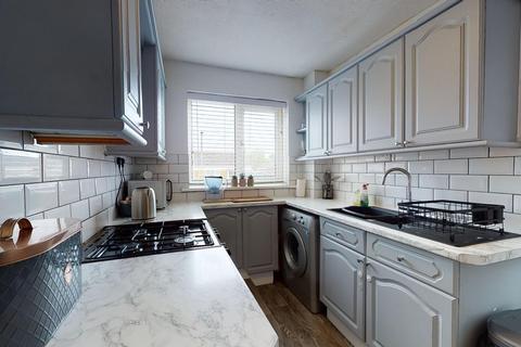 31 Grasmere Gardens, Folkestone, CT19 5JN